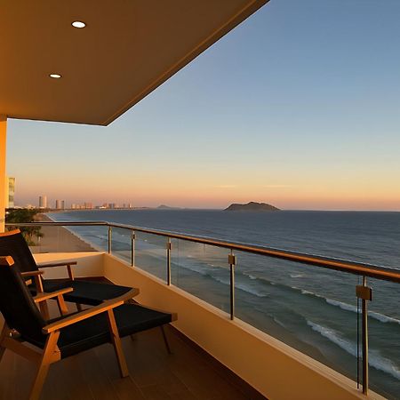 Brujas Tower Beach Resort Mazatlán Exterior foto