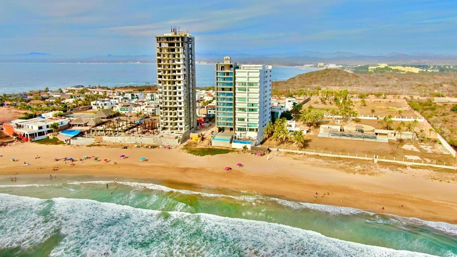 Brujas Tower Beach Resort Mazatlán Exterior foto