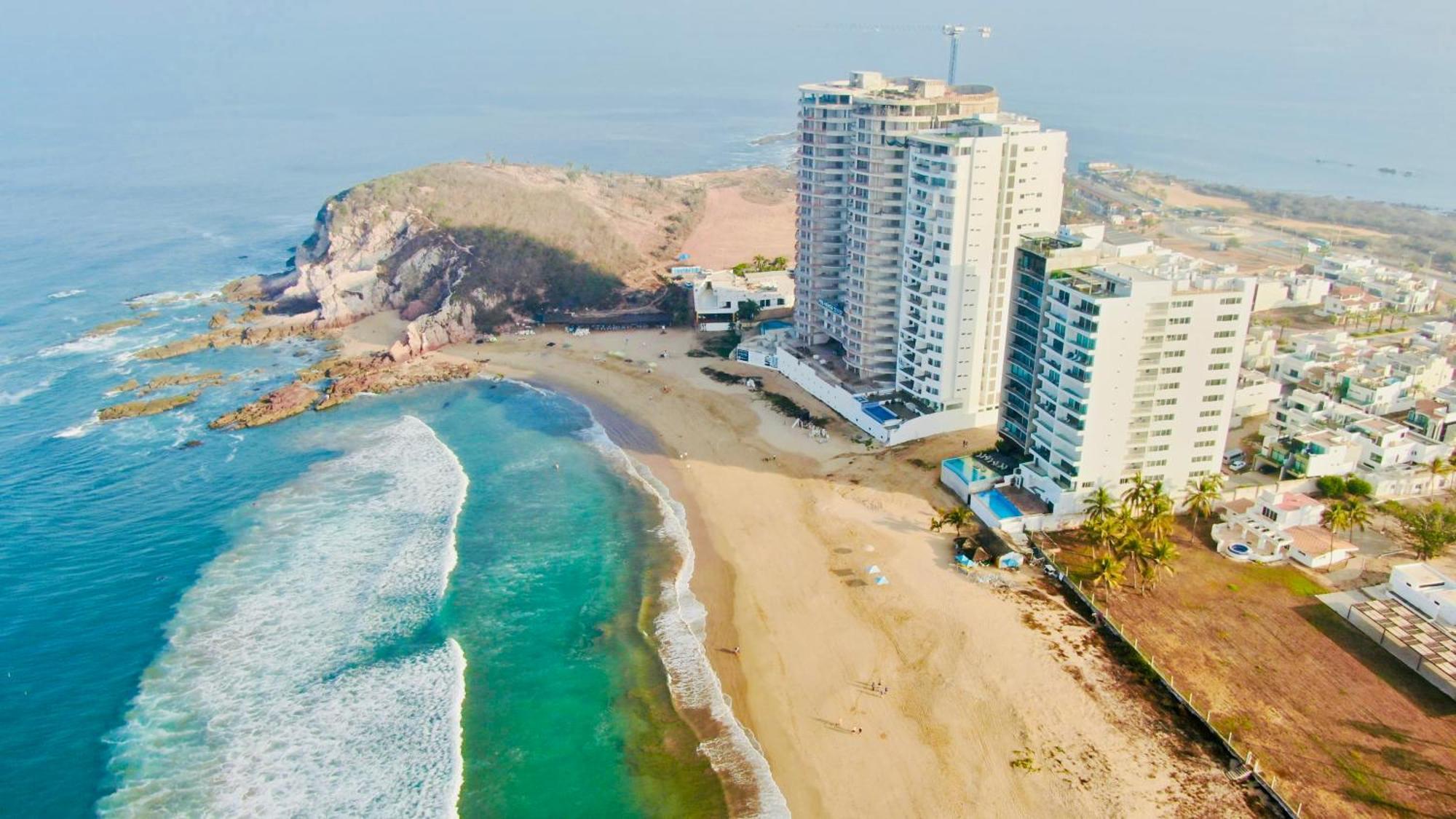 Brujas Tower Beach Resort Mazatlán Exterior foto